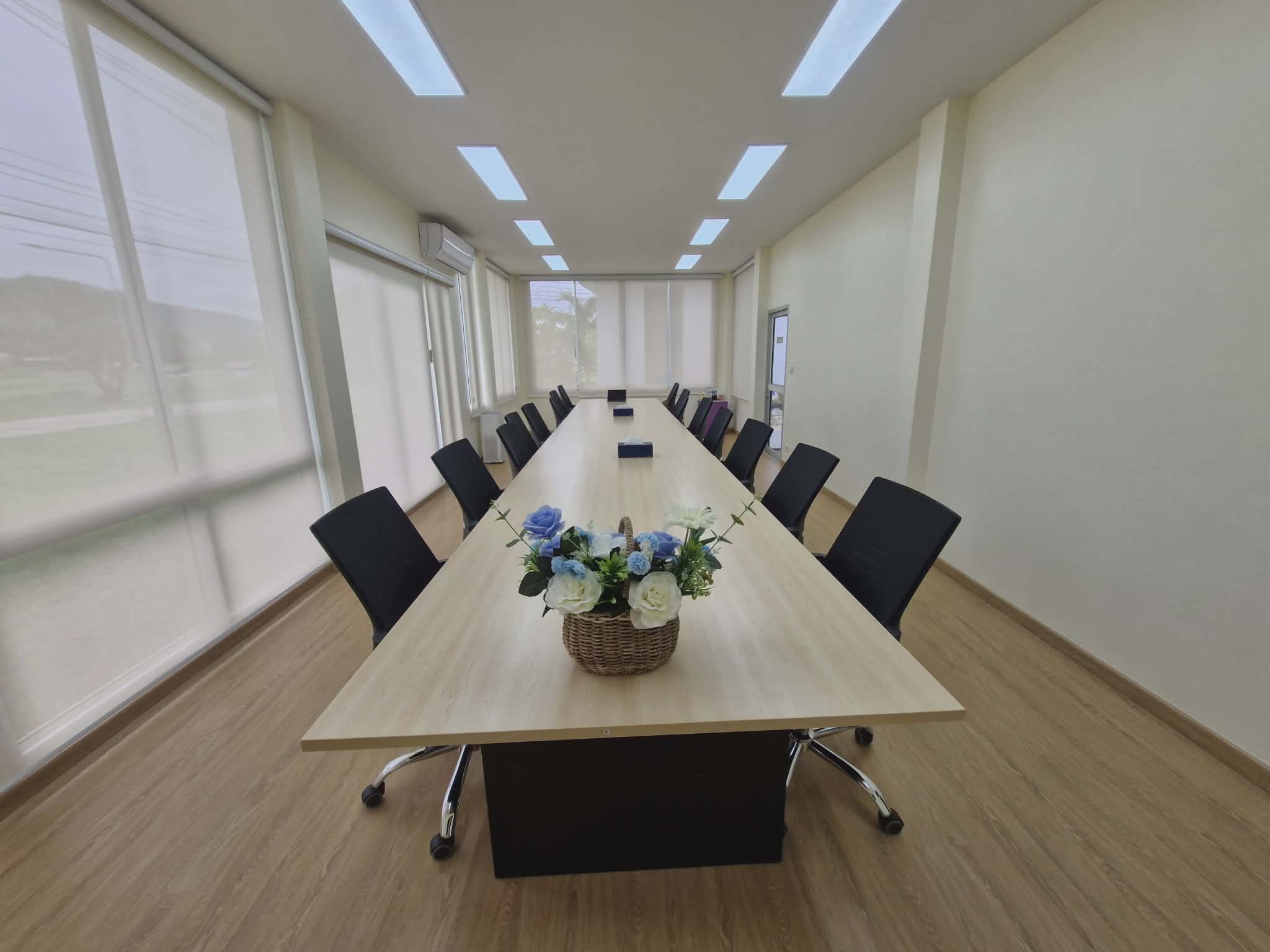 ให้บริการห้องประชุม
